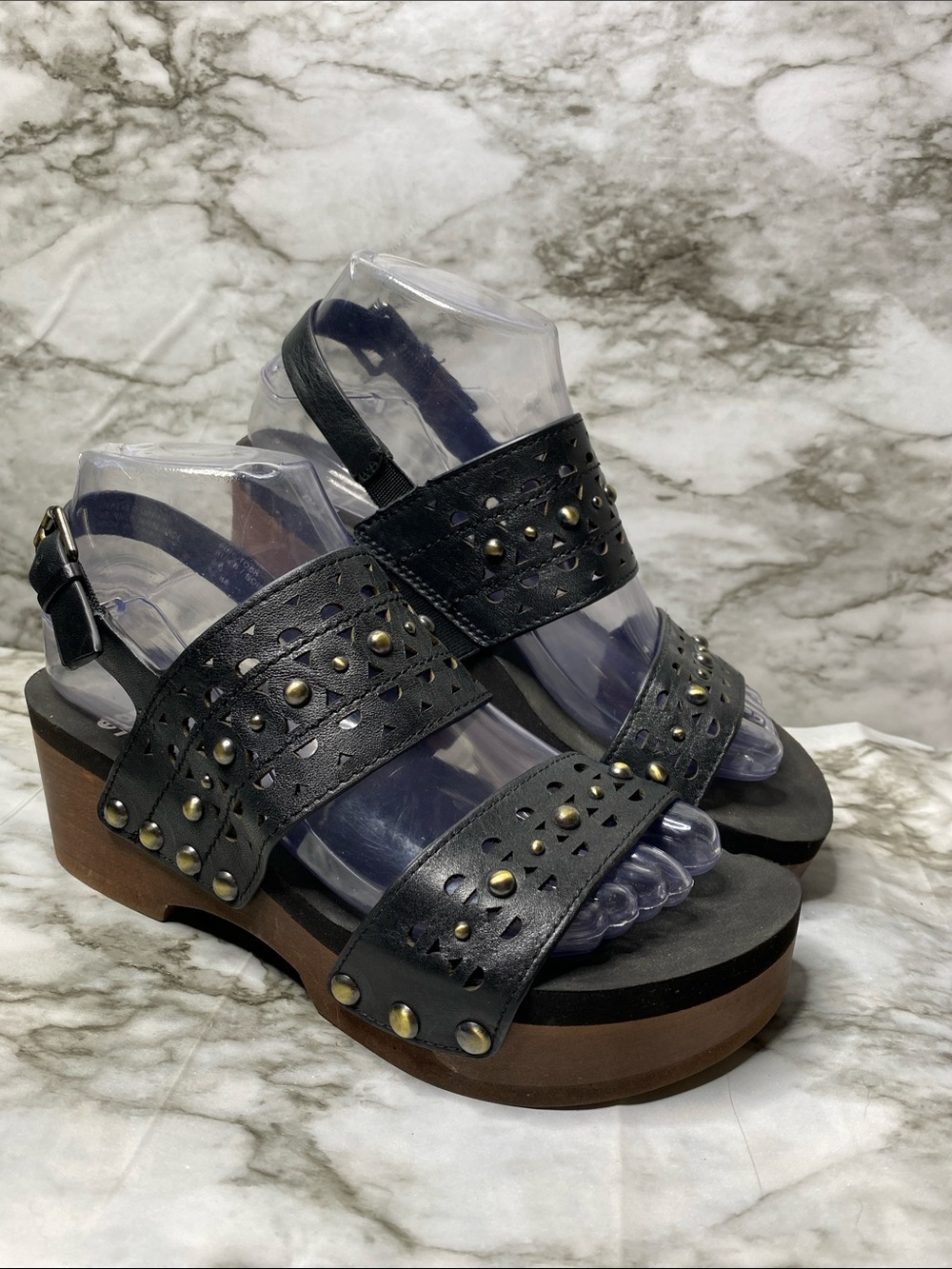 Earth Pine Toba Sandals